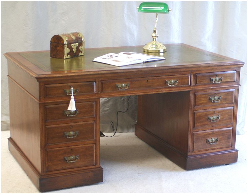2060 Antique Victorian Mahogany Pedestal Desk (3)